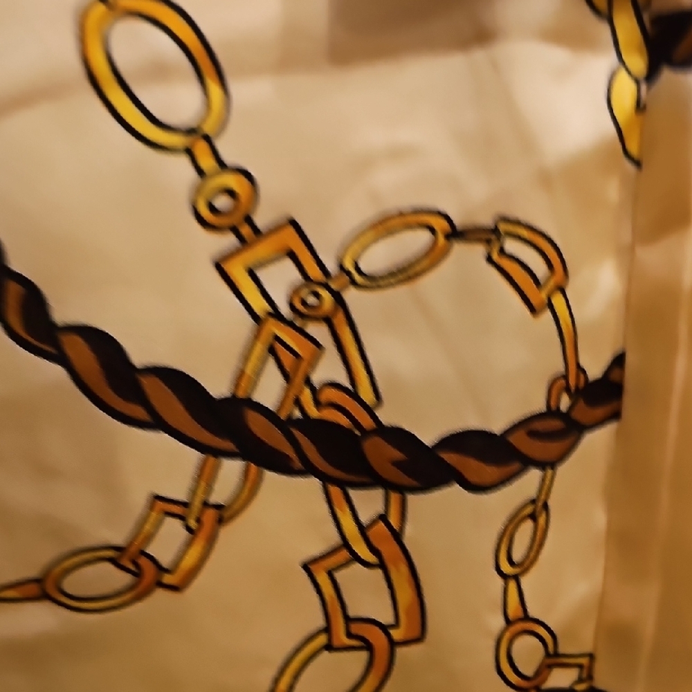 Gold Chain Print Button-Up Shirt - Picture 5 of 6